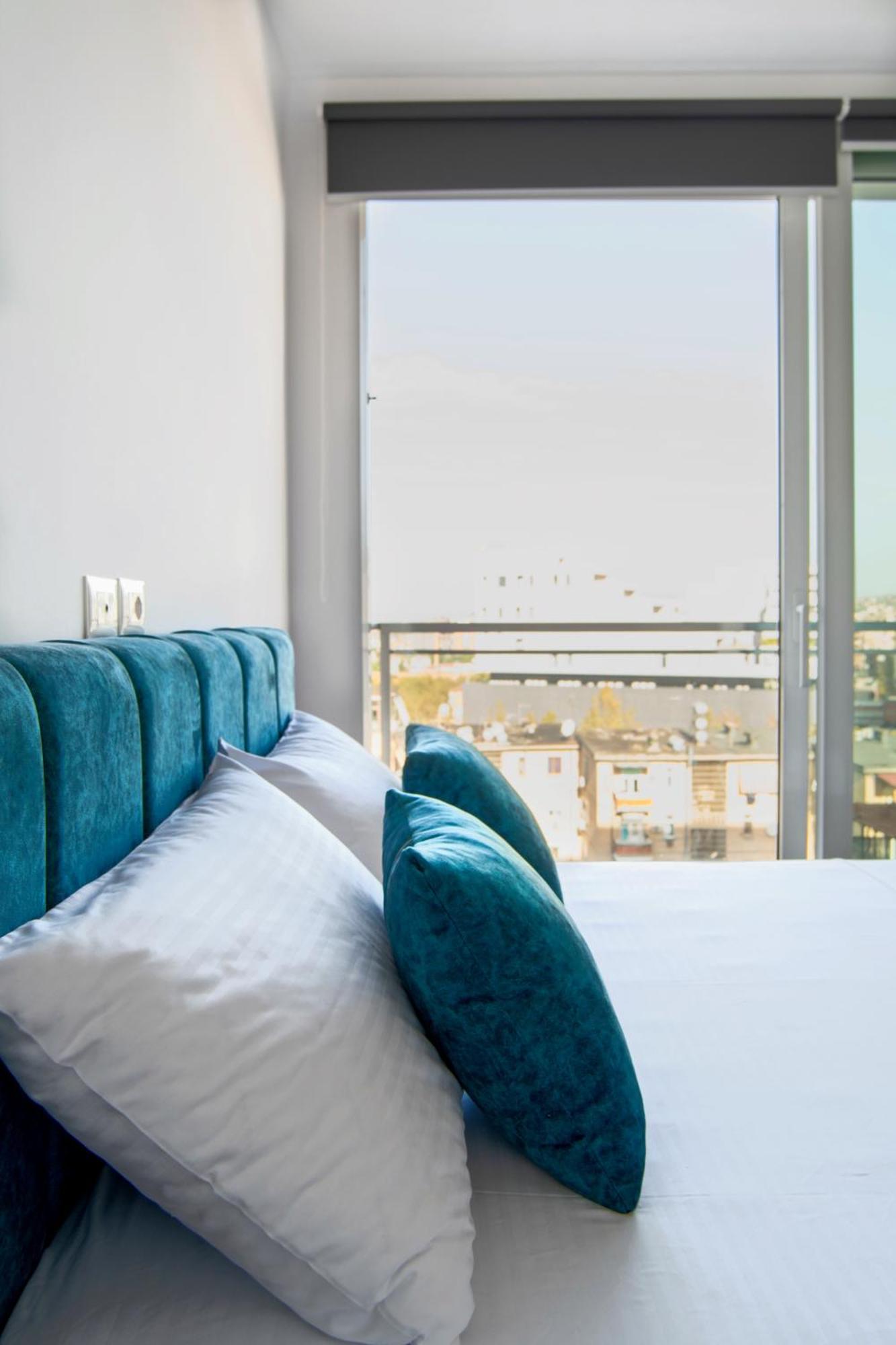 Urban Serenity City Skyline View Apartment 1 Tirana Exteriör bild